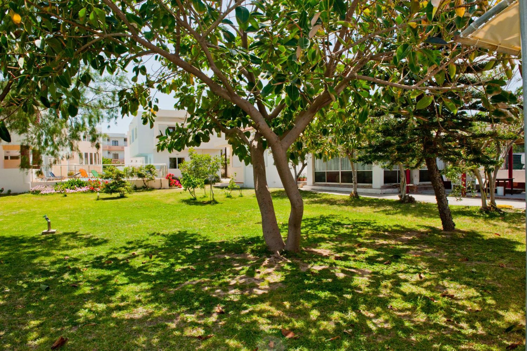 Thodorou Village Agia Marina Esterno foto